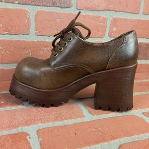 chunky brown platform sneakers